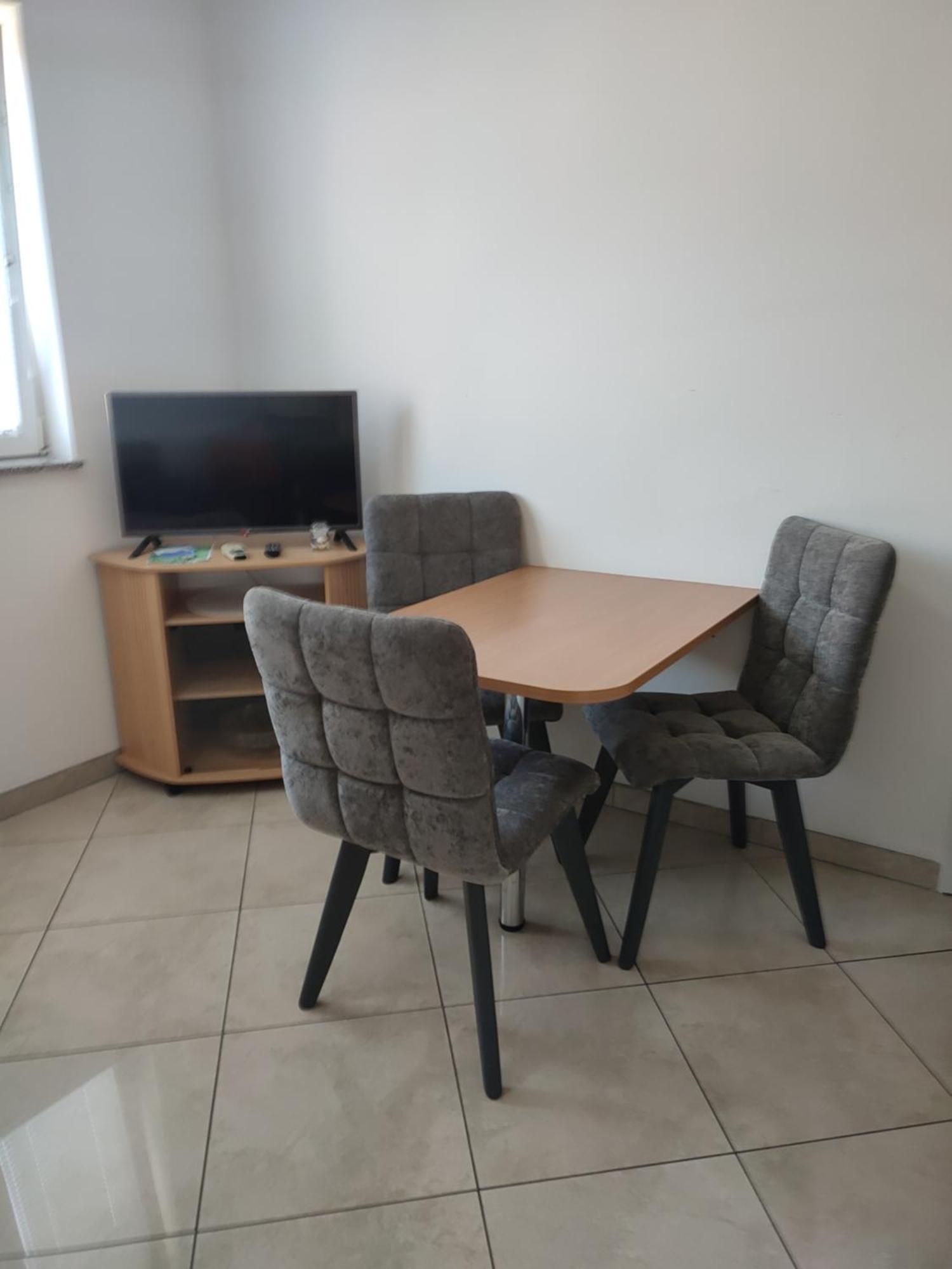 Apartments Kraljic I 바슈카 객실 사진